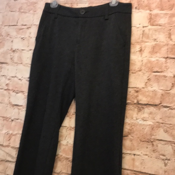 Like new Cabi pants - Picture 2 of 8